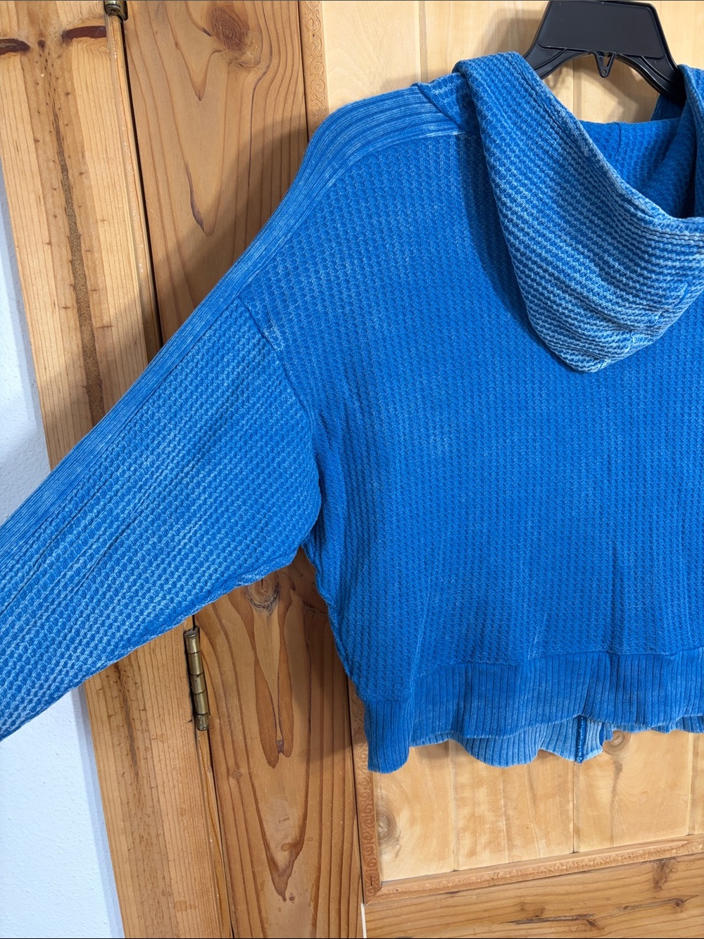 ZENANA Women’s Turquoise Vibrant Blue Ribbed Zippered Thermal Sweatshirt - Picture 13 of 15